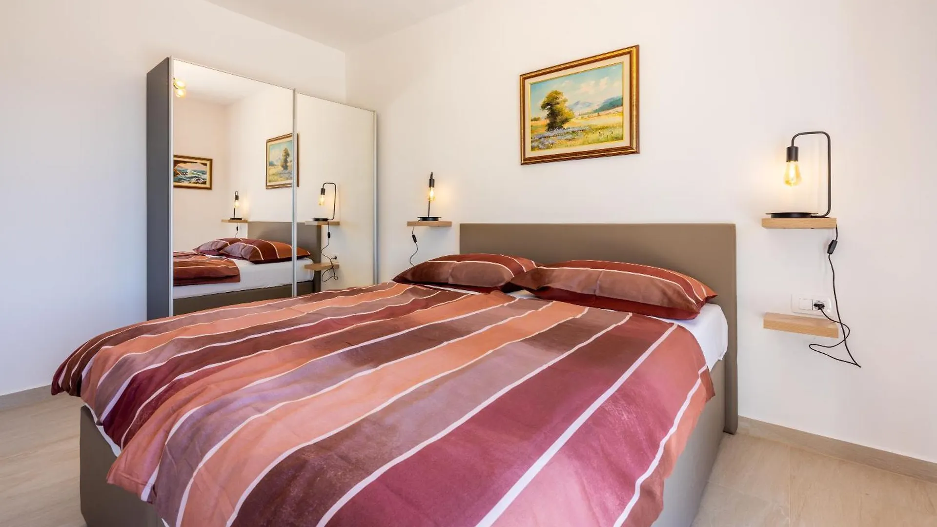 Apartments Domino R Dramalj